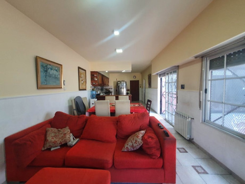 Imagen 7 de 14 de Chalet En Venta En Ituzaingo Sur