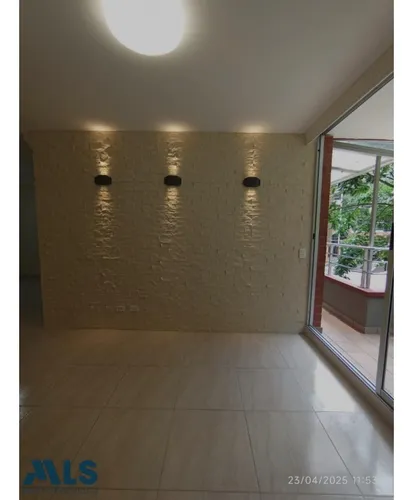 Apartamento En Venta, Envigado, Excelente Sector(mls#256078)