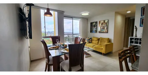 Hermoso Apartamento Como Nuevo, Fresco Y Con Una Espectacular Vista.
