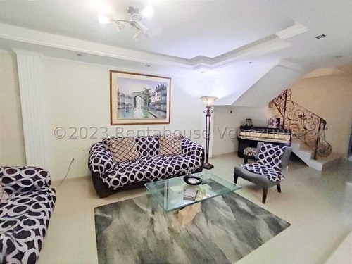 Imagen 3 de 13 de Yilmer Salazar Vende Towhouse En Urbanizacion Villas Del Sol Ii Maracay 23-18695 Yjs