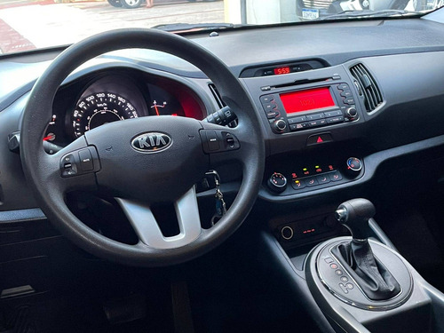 Imagem 9 de 13 de Kia Sportage 2.0 Lx 4x2 16v Flex 4p Automático