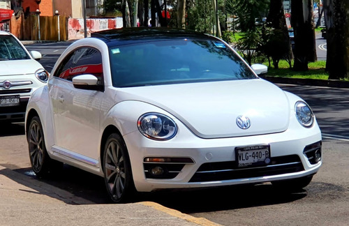 Imagen 2 de 15 de Beetle 2017 Sportline Tip Qc Factura De Agencia Impecable!!