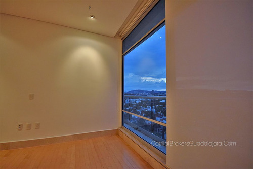 Departamento De Lujo En Venta En Torre Zsense Andares