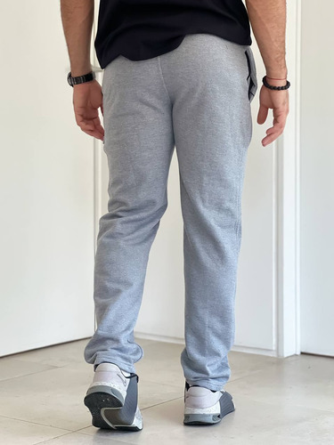 Pantalón Isu Recto Frizado Hombre