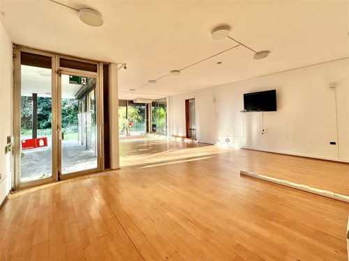 Casa En Venta En Vitacura / Jacques Cazotte