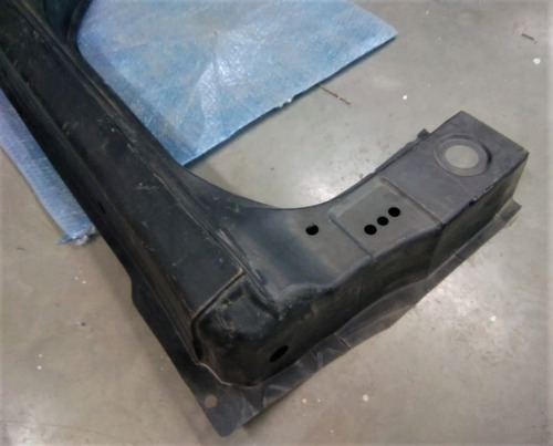 Estribo Inferior Derecho Daihatsu Terios Bego