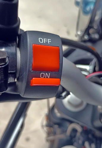 Imagen 5 de 15 de Royal Enfield Himalayan C/ Mejoras- Impecable- Bunker Garage