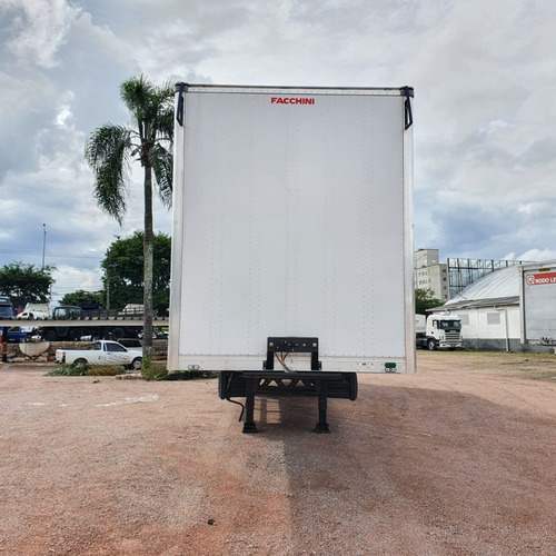 Imagem 3 de 13 de Carreta Bau Facchini 30 Paletes 2021 - Pronta Entrega