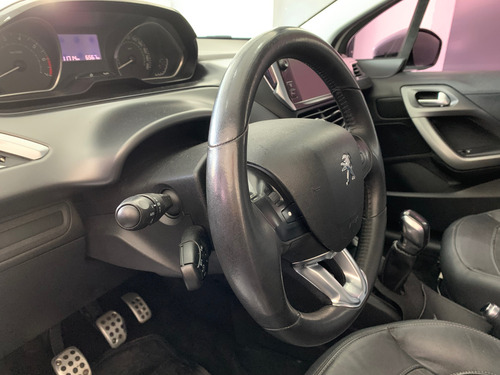 Peugeot 208 1.6 Feline