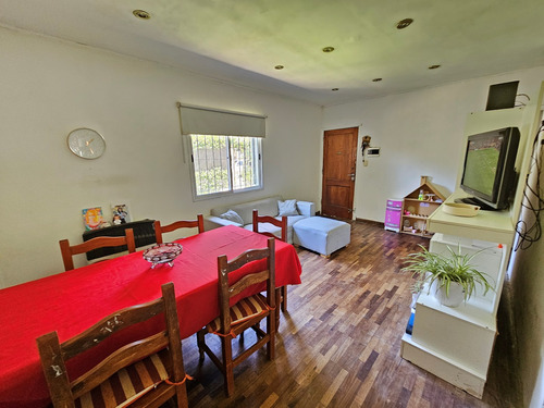 Casa Cuatro Ambientes En Venta En Martin Coronado