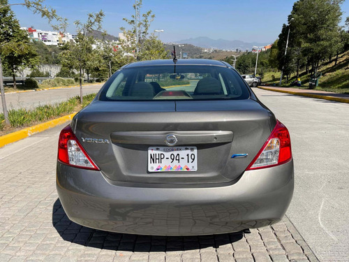 Imagen 4 de 11 de Nissan Versa 2012 1.6 Sense 5vel Mt