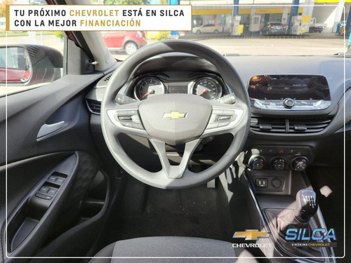 Imagen 12 de 23 de Chevrolet Onix Ls 1.0 2024 Rojo 0km