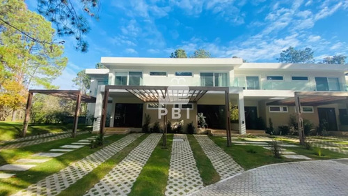 Casa En Venta Solanas Country 2 Dormitorios - Ref : Pbi1478