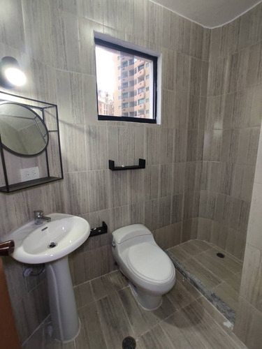 Imagen 9 de 14 de Alquila Hermoso Apartamento A Estrenar Sin Amoblar Urb. La Chimenea Andres Peña