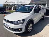 File:Volkswagen Saveiro Cross Doble Cabina Mk6 in Uruguay - front