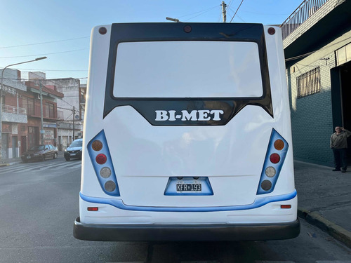 Imagen 10 de 15 de Mercedes Benz Of 1418