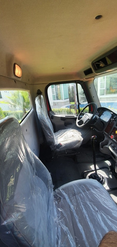 Imagen 11 de 15 de Freightliner M2 Rabon 2006 Chasis Cabina