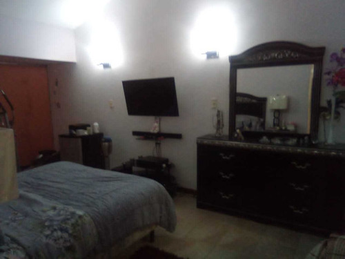 Imagen 12 de 19 de Lindo Townhouse En Alquiler Urb.maneiro Solo 4 Townhouses