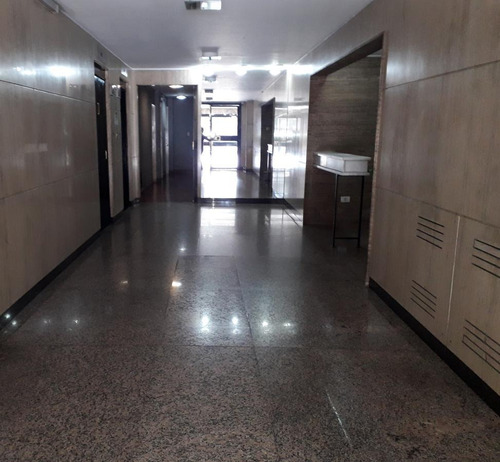Imagen 4 de 10 de Venta Dpto. 3 Ambientes Con Balcón Al Frente En Constitución