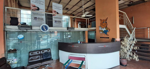 Imagen 5 de 8 de Deposito/local Comercial Unico En La Zona, Con Triple Frente!