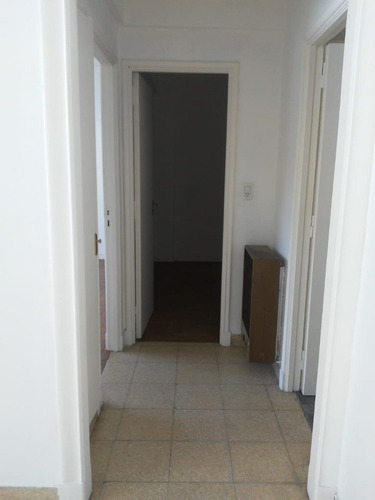Imagen 5 de 18 de Departamento De 3 Ambientes Con Dependencia En Venta Mar Del Plata