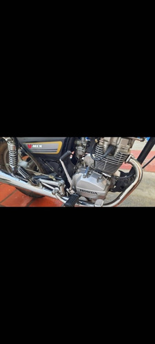 Imagen 5 de 8 de Honda V Men