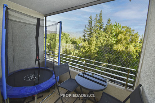 Departamento En Venta De 2 Dorm. En Las Condes