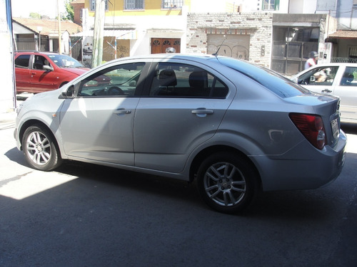 Imagen 12 de 25 de Chevrolet Sonic 1,6 Lt Mt - Unica Mano Año 2016