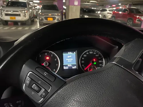 Volkswagen Tiguan Tu I-line 4x4,turbo Refull, Cuero, 200hp,