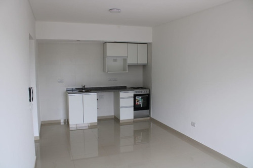 Imagen 4 de 14 de Departamento De 2 Ambientes Con Balcon En Venta - Ramos Mejia Norte
