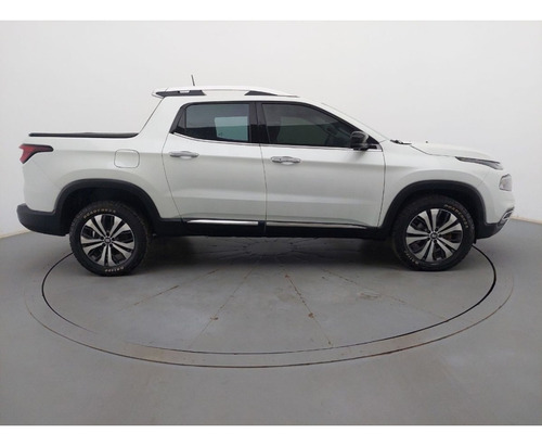 Fiat Toro 2.0 16V TURBO DIESEL VOLCANO 4WD AT9