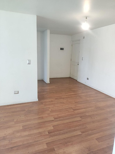 Venta Depto. En Bilbao Con Tomas Moro, 1er Piso