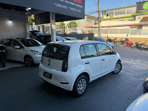 Volkswagen Up! up! take 1.0 Total Flex 12V 5p