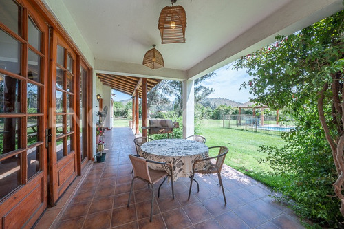 Imagen 14 de 20 de Casa Estilo Mexicano Colonial En Isla De Maipo