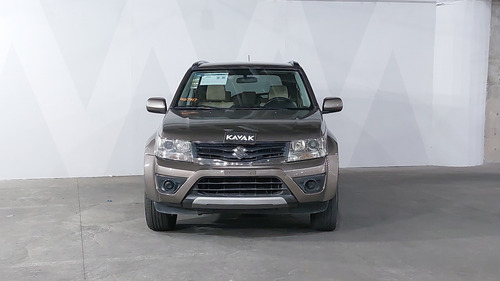 Suzuki Grand Vitara 2.4 L4 GL AT