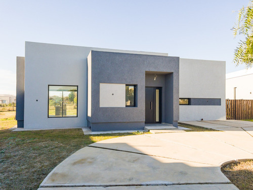 Casa En Venta En San Sebastian, Escobar, G.b.a. Zona Norte