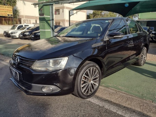 Volkswagen Jetta Jetta 2.0 TSI HIGHLINE 200CV GASOLINA 4P TIPTRONIC