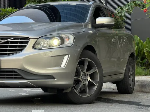 Volvo XC60 2.5 T5 Awd Summum