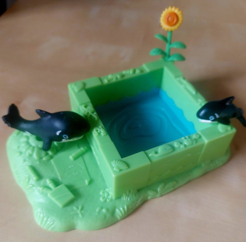 Pet Shop Ballenas Y Estanque (Usado)