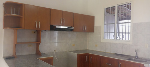 Se Alquila Casa En Residencias Ruiz Al02-1274st-staffmm