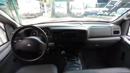 F4000 Cabine Dupla