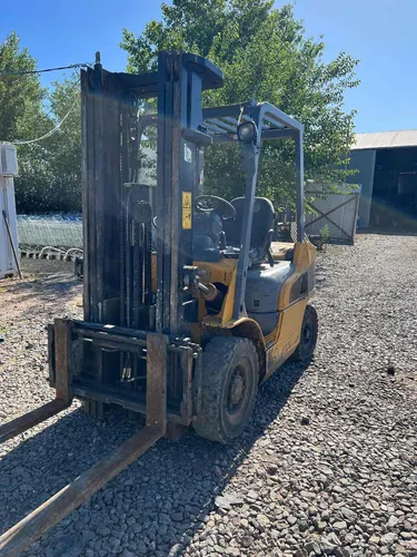 Autoelevador Cat Dp25n 2500kg 2.5tn