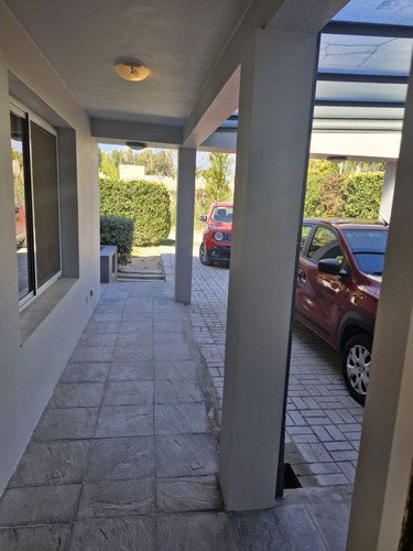 Alquiler Casa En Country Golf Chascomus