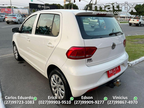Imagem 4 de 8 de Volkswagen Fox Trendline 1.0 Flex 12v 5p