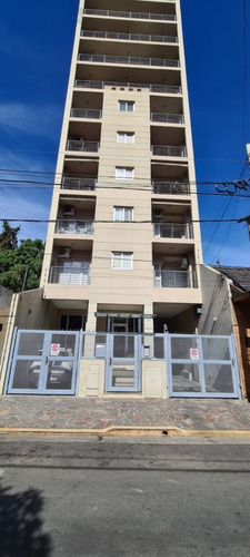 Imagen 3 de 24 de Venta De Excelente Piso 4 Ambientes En Quilmes Centro