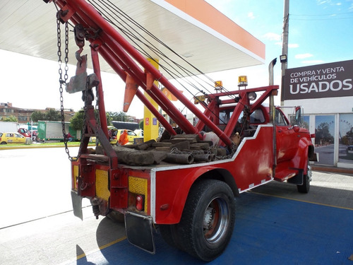 Grua Fargo D-700