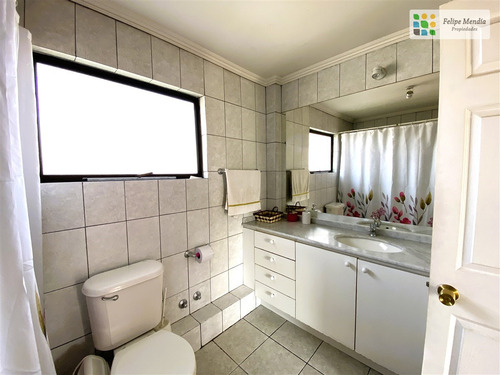 Casa 2 Pisos,remodelada,3dorm. 2 Baños