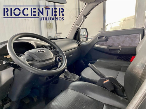 Imagem 11 de 16 de Kia Bongo - 2015/2016 2.5 K-2500 4x2 Cs Turbo Diesel 2p