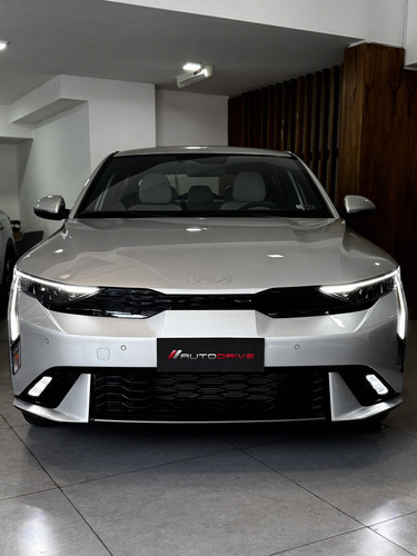 Kia K3 Sedan 1.6 Gt Line At