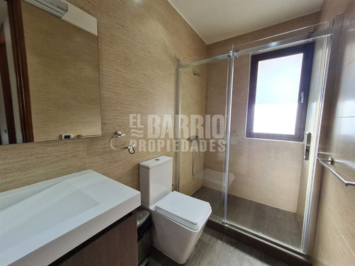 Casa En Venta En Las Brisas De Chicureo